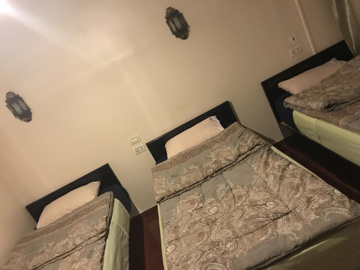 Wake Up! Cairo Hostel Bagian luar foto