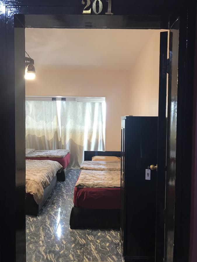 Wake Up! Cairo Hostel Bagian luar foto