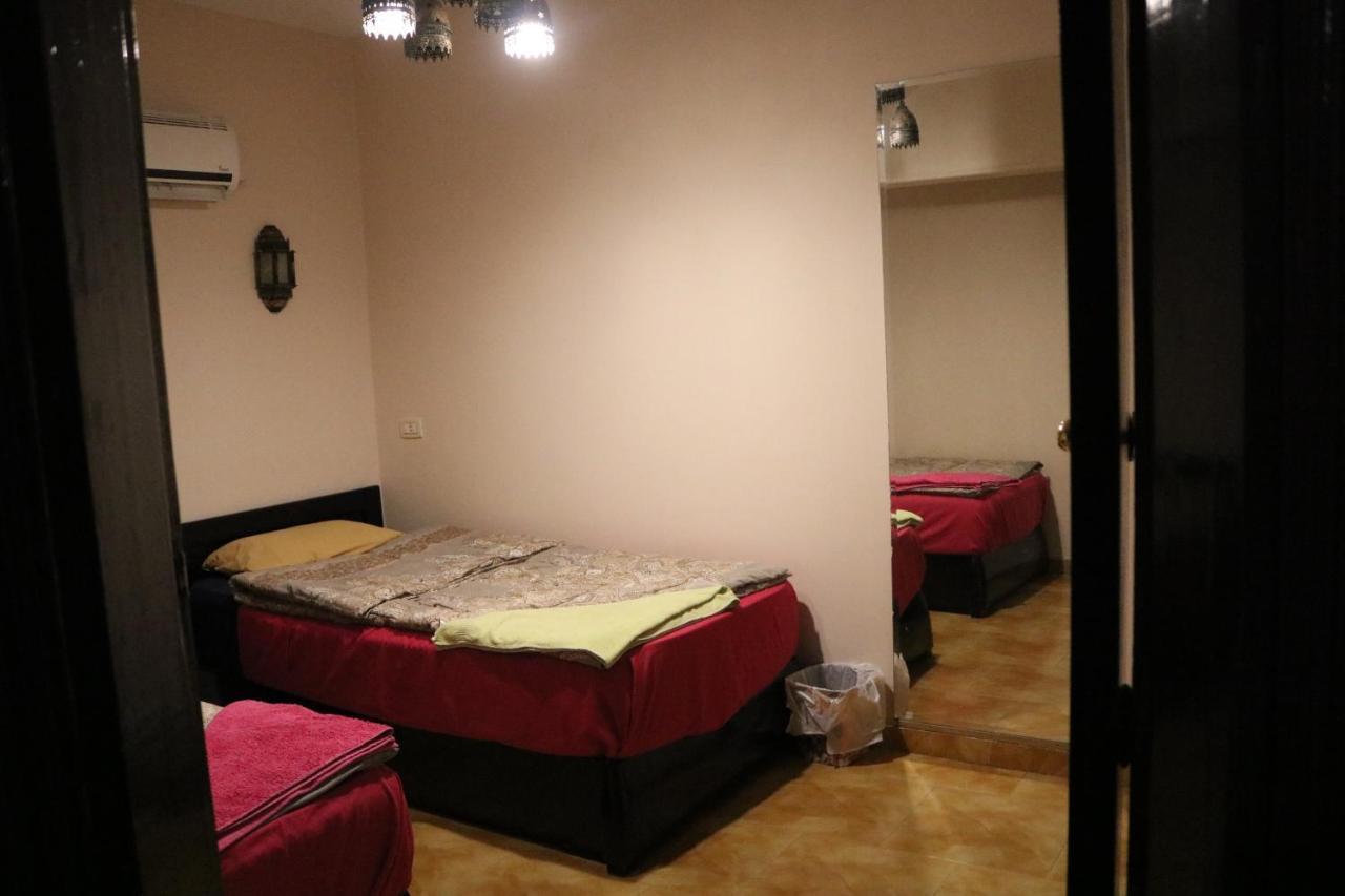 Wake Up! Cairo Hostel Bagian luar foto