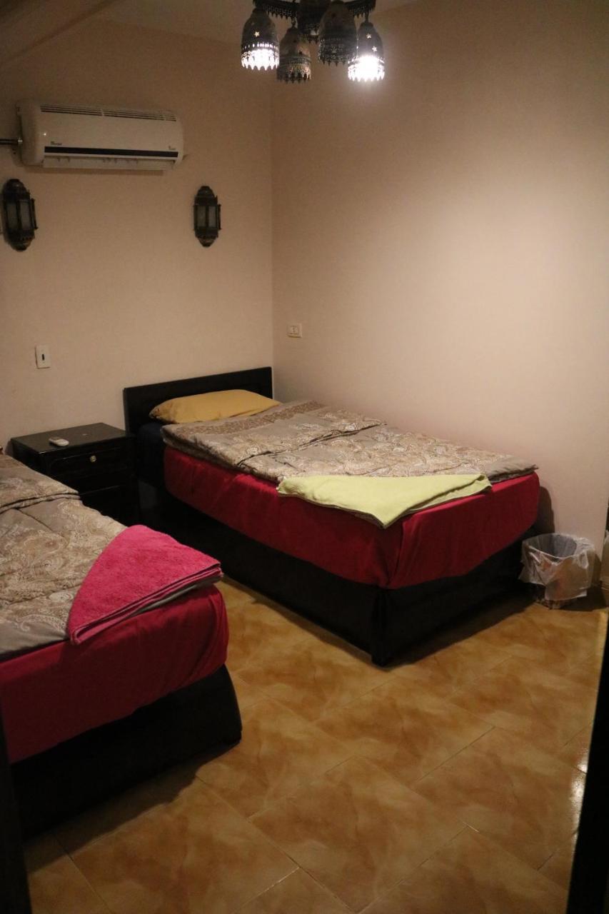 Wake Up! Cairo Hostel Bagian luar foto