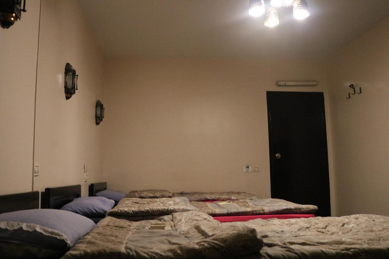 Wake Up! Cairo Hostel Bagian luar foto